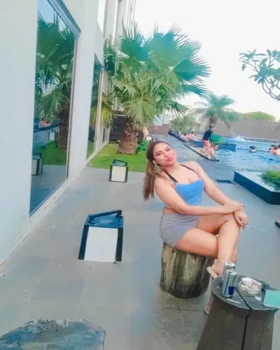 Escort Melur
